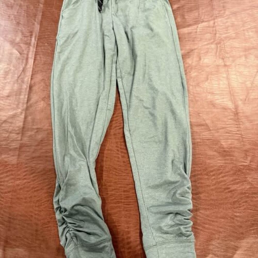 Runway Sage Green Joggers Size M 8-10